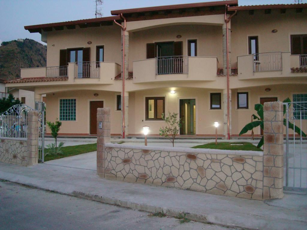 Guest House Mare E Luna Fiumefreddo Bruzio Zewnętrze zdjęcie
