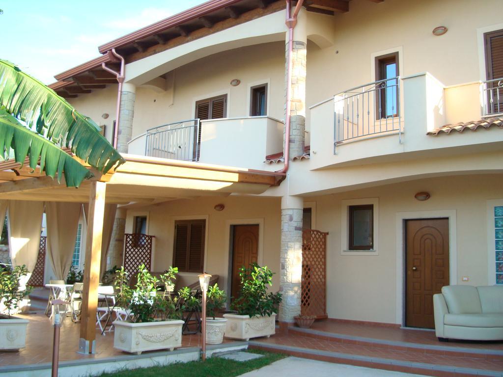 Guest House Mare E Luna Fiumefreddo Bruzio Zewnętrze zdjęcie